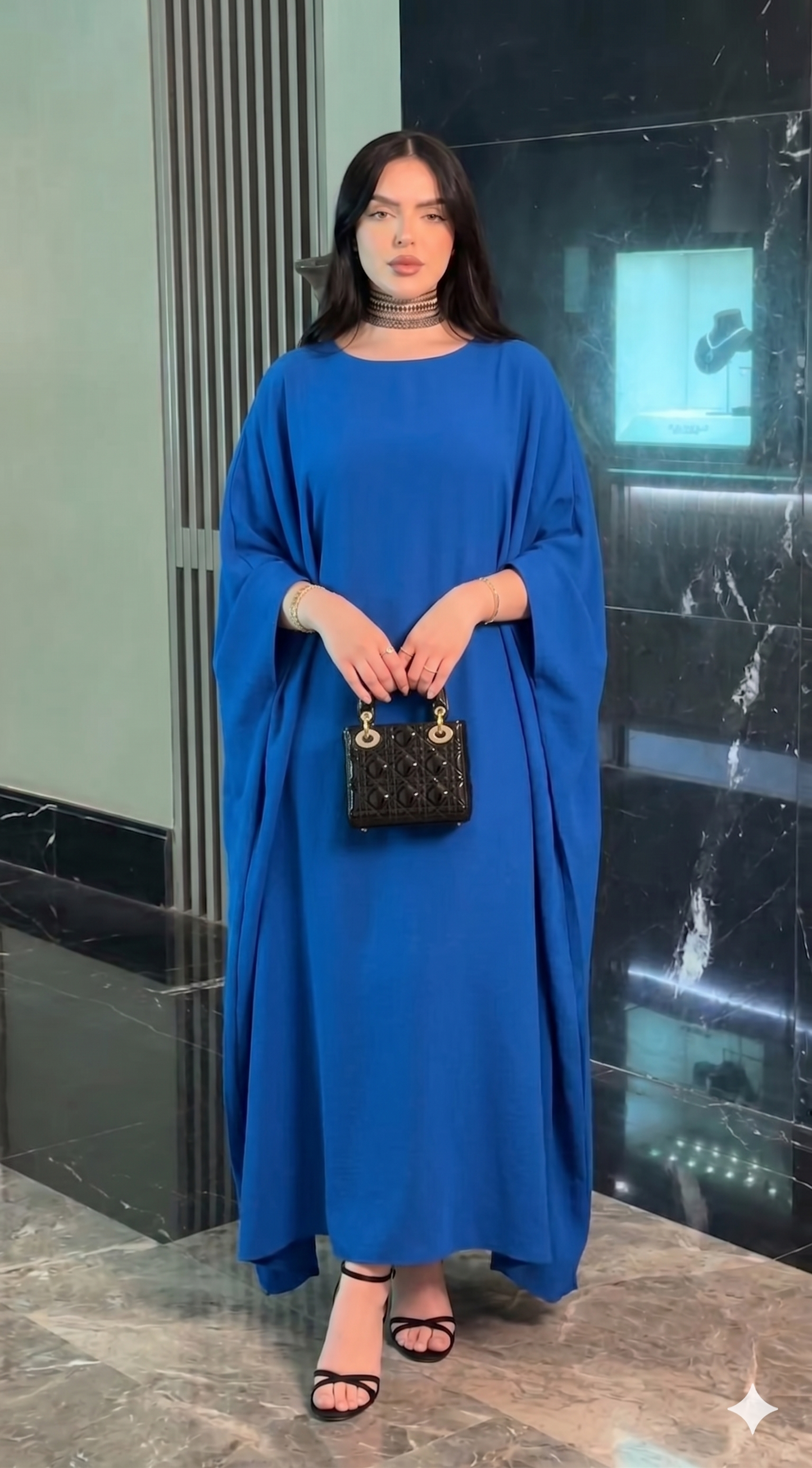 C ABAYA Bleu roi Moderne
