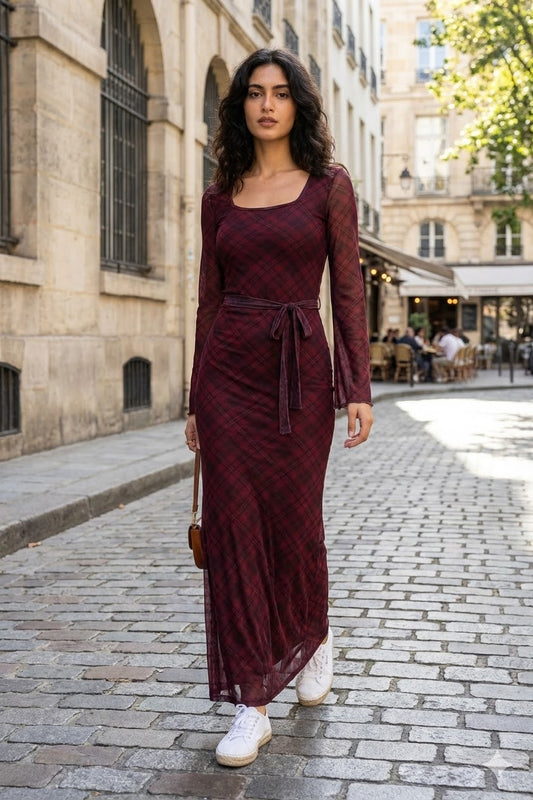 C Robe en tule longue Bordeau Carré TAHRANE